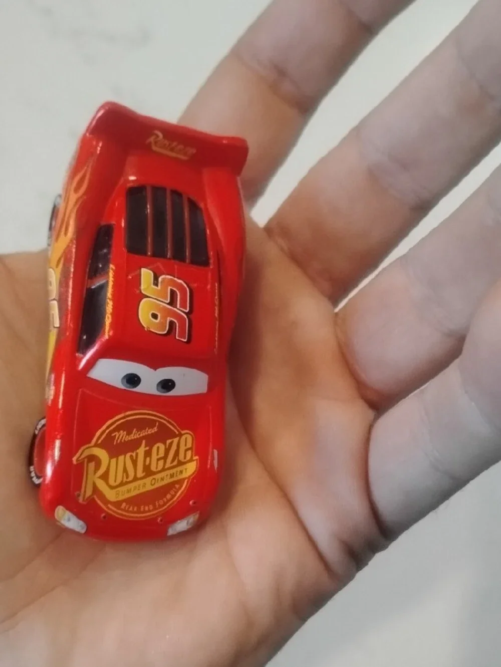 Cars Lightning McQueen Rust-eez Edition Die-Cast Toy Car - Red